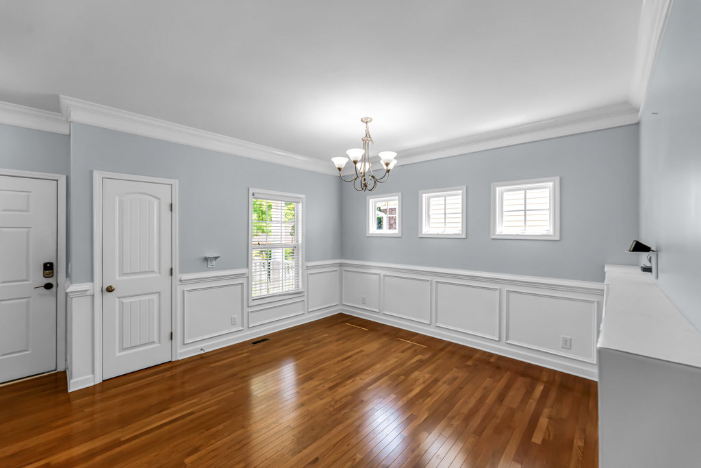 2127 Glenkirk Dr, Burlington, NC 27215, USA Photo 10