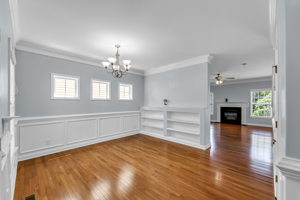 2127 Glenkirk Dr, Burlington, NC 27215, USA Photo 8