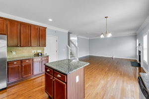2127 Glenkirk Dr, Burlington, NC 27215, USA Photo 22