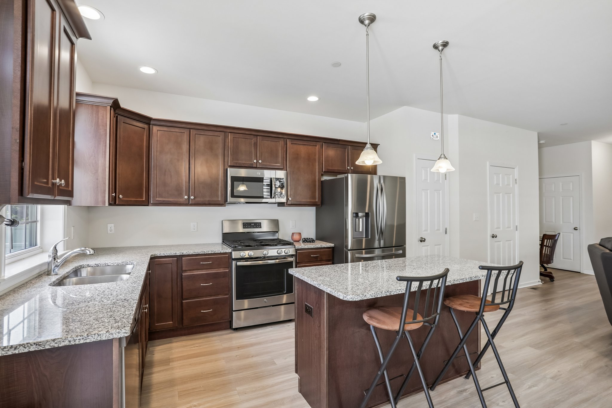 Huntington Ln-S0207-022.jpg