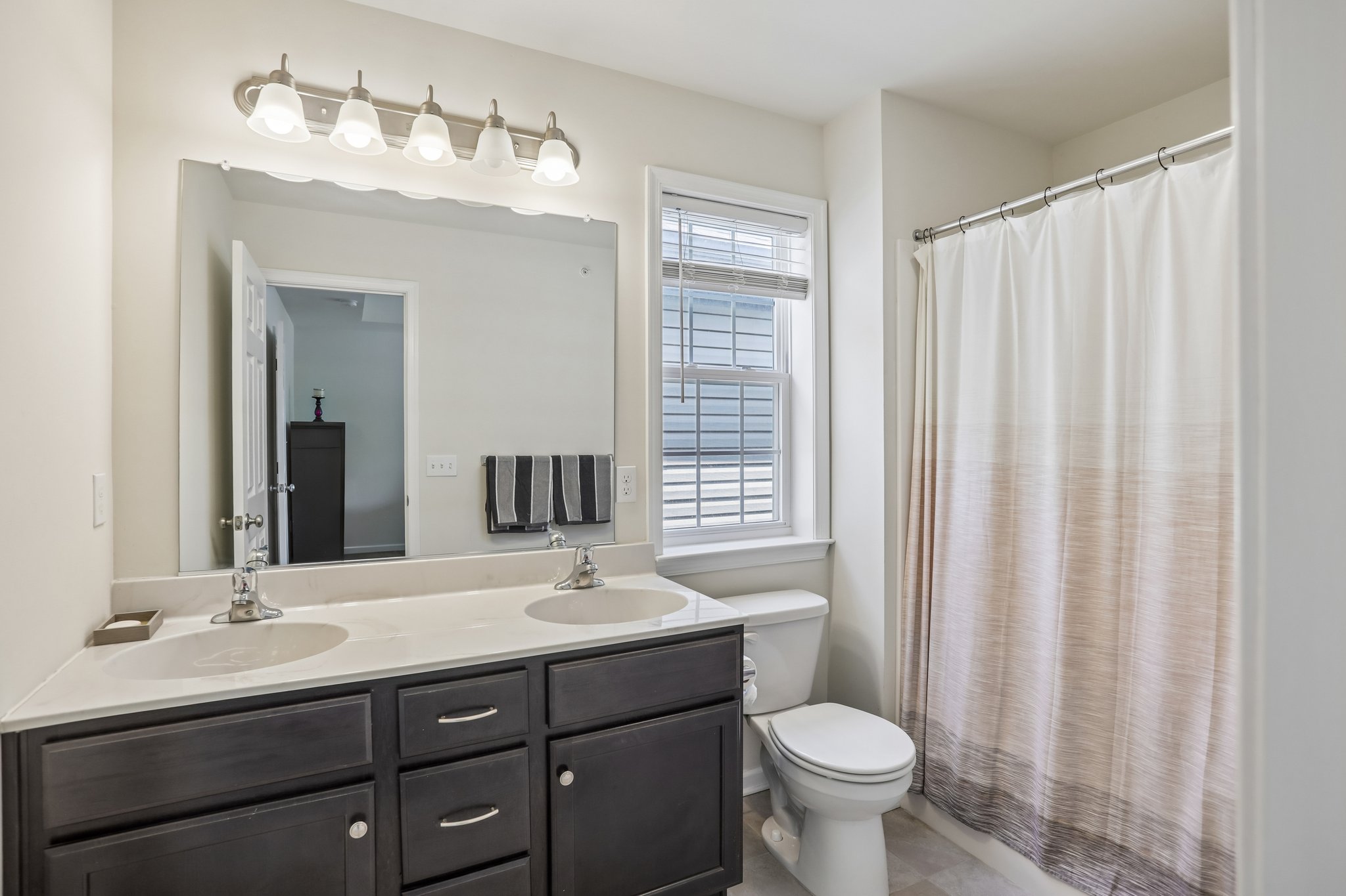 Huntington Ln-S0207-031.jpg