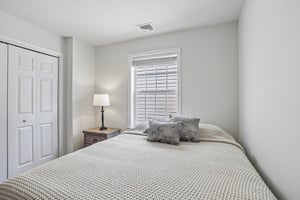 Huntington Ln-S0207-035.jpg