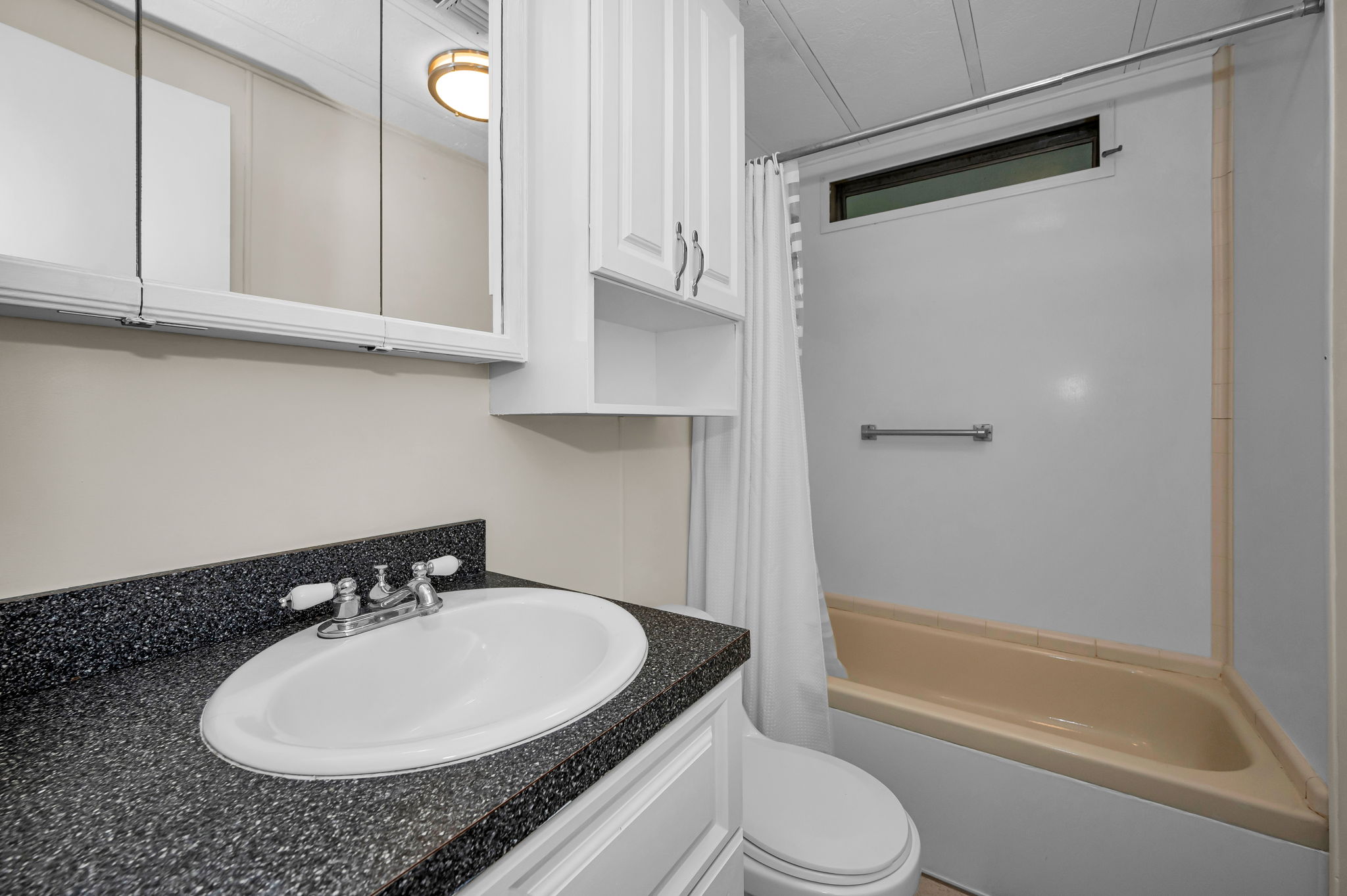 Bathroom2