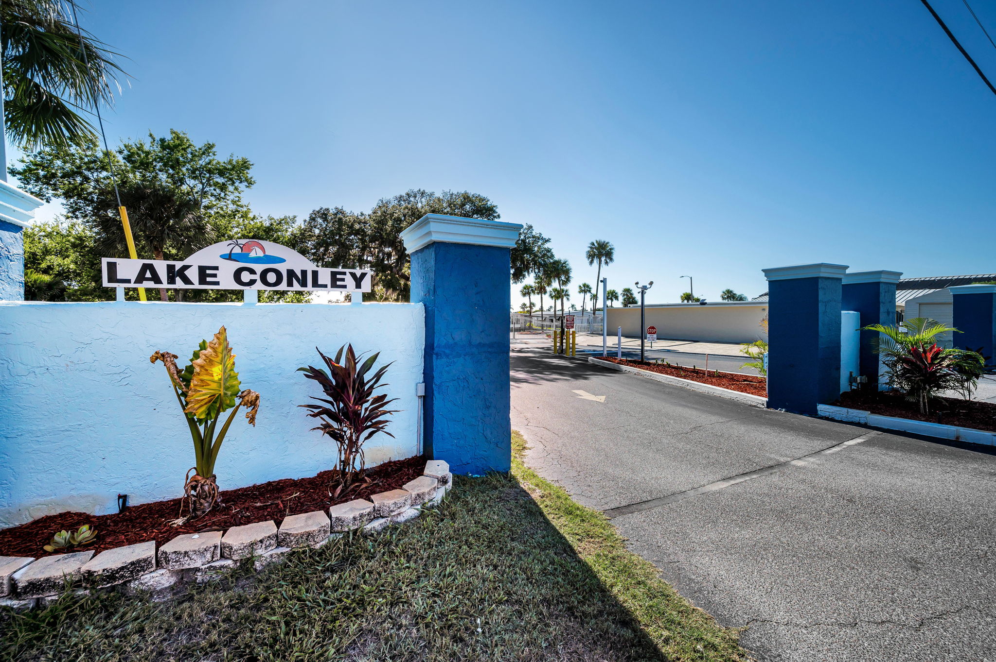 1-Lake Conley Gated Entry
