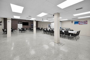 15-Clubhouse