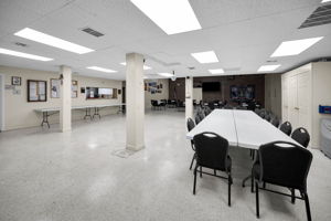 14-Clubhouse