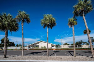 5-Clubhouse