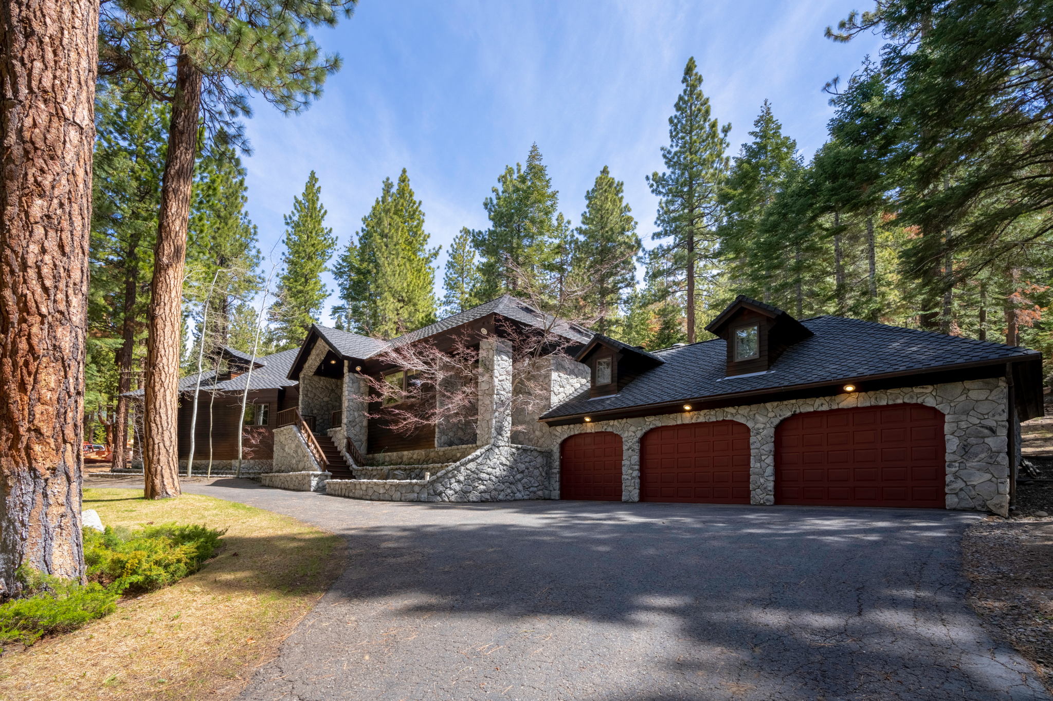 2127 The Back Rd, Glenbrook, NV 89413, USA Photo 2