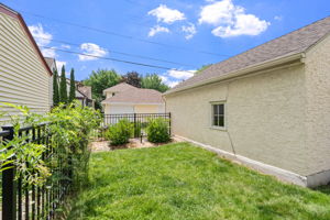  Photo 47