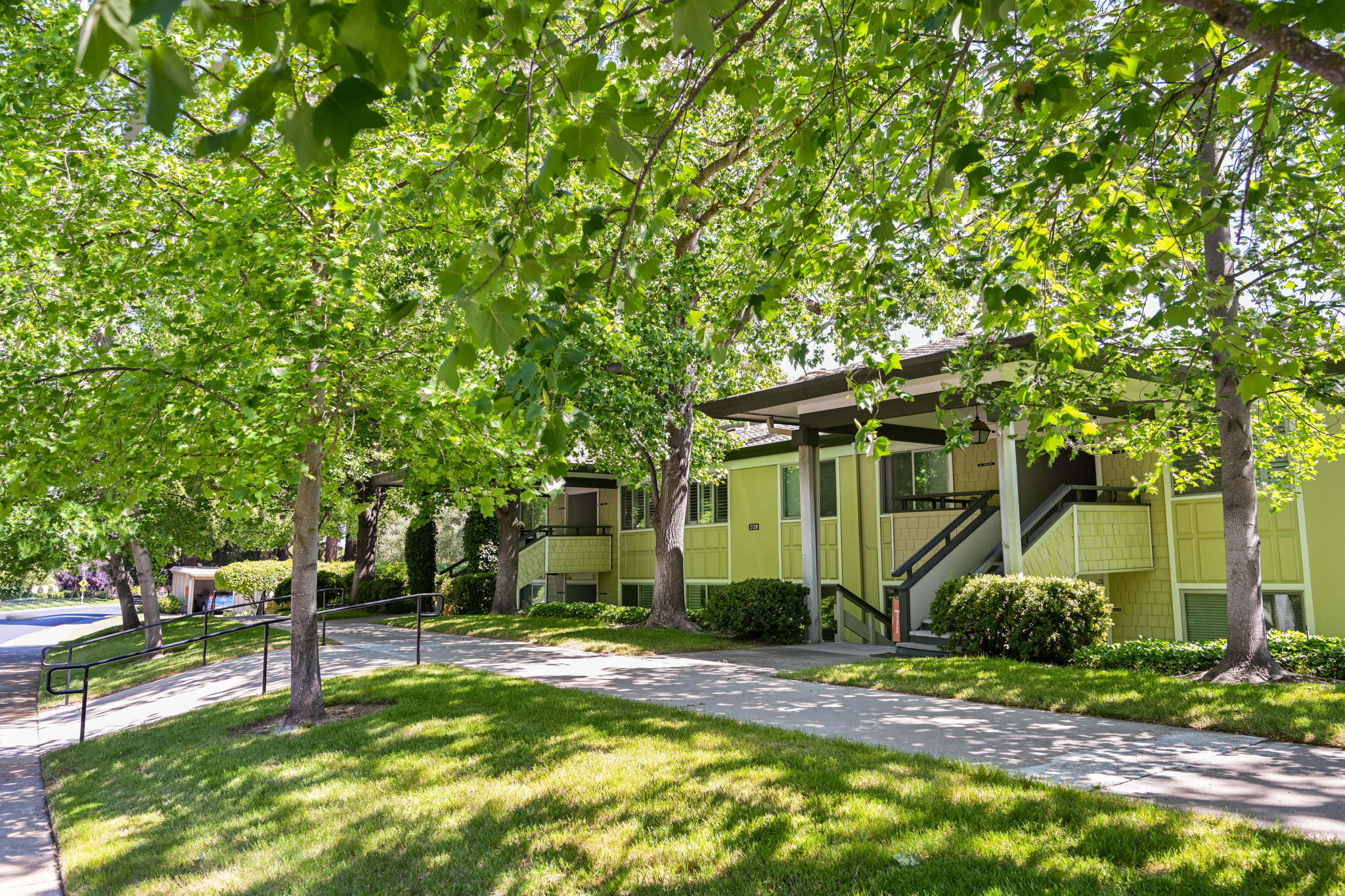  2128 Tice Creek Drive 6, Walnut Creek, CA 94595, US