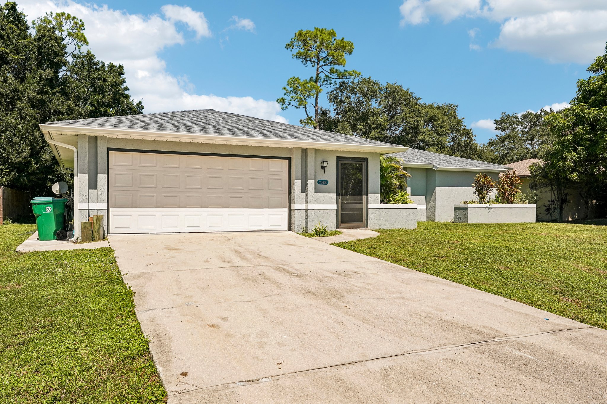 Giddings Ave-S2909-006.jpg