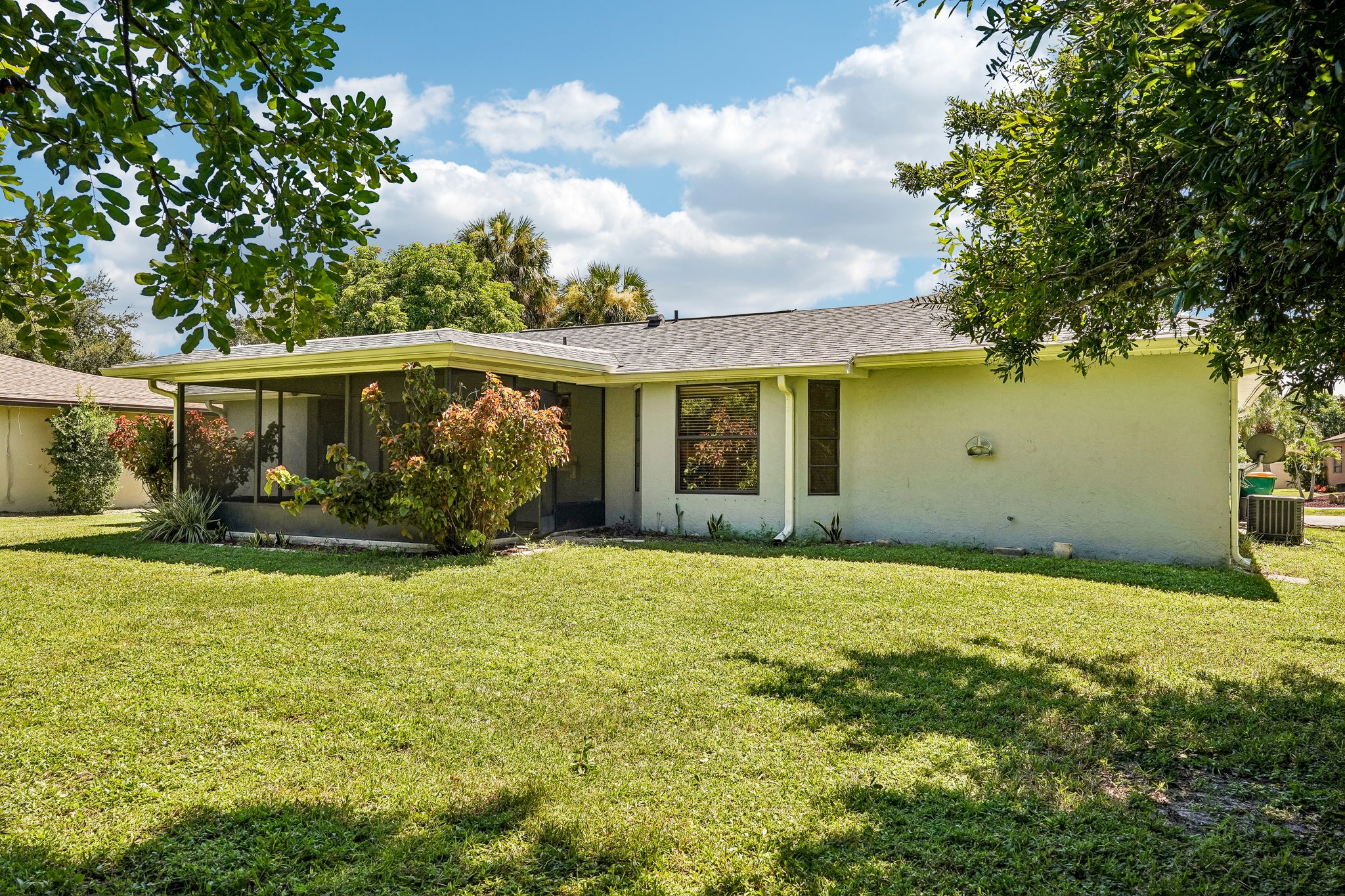 Giddings Ave-S2909-032.jpg