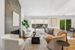 Delucchi Dr-S1410-009.jpg