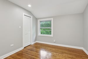 E 97th St-0706-018.jpg