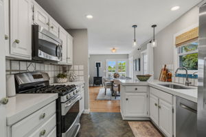 07-Kitchen