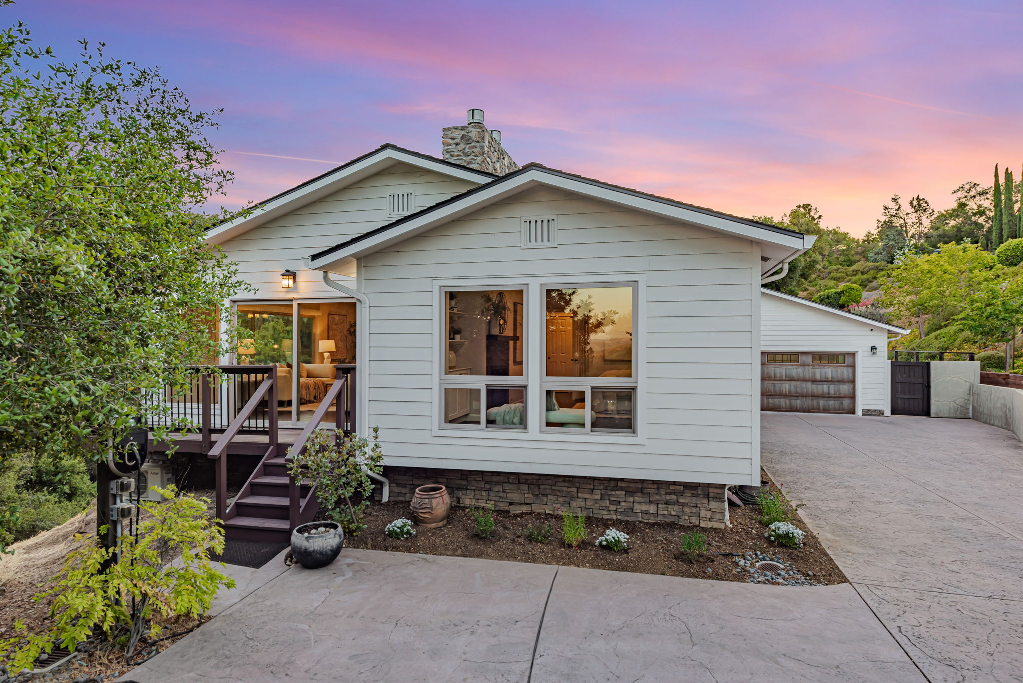 002_TWILIGHT_21298 Maria Ln