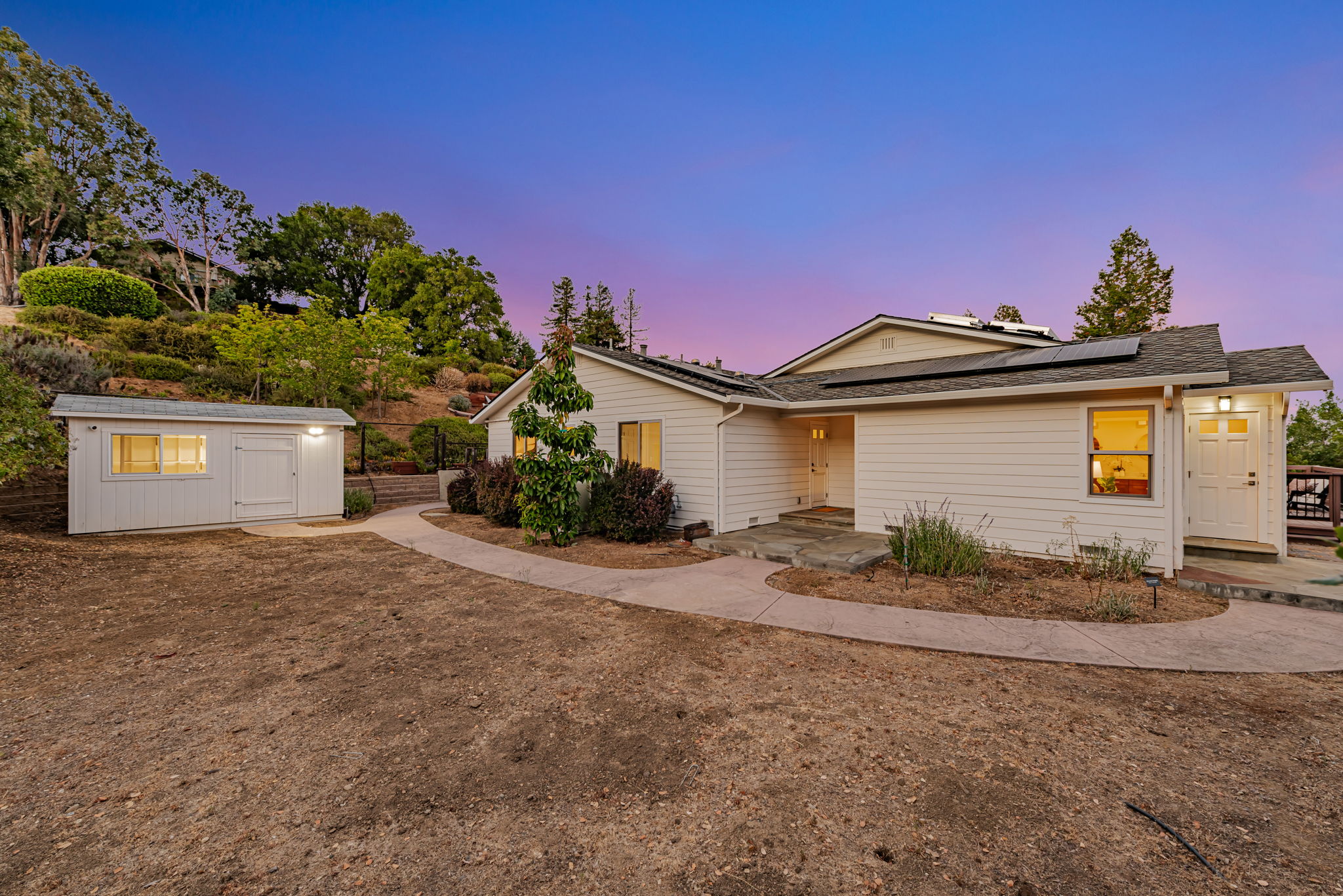 014_TWILIGHT_21298 Maria Ln