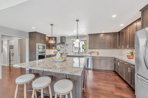 015_21298 Maria Ln
