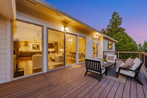 016_TWILIGHT_21298 Maria Ln