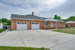 213 Britwell Dr, Chesapeake, VA 23322, USA Photo 3