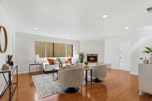 009_F8_213 Clarence Ave