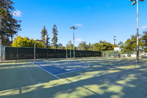 036_F8_213 Clarence Ave