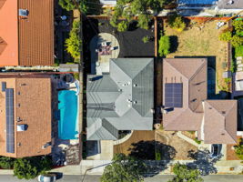 012_F8_AERIAL_213 Clarence Ave