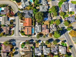 013_F8_AERIAL_213 Clarence Ave