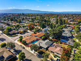 014_F8_AERIAL_213 Clarence Ave