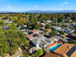 023_F8_AERIAL_213 Clarence Ave