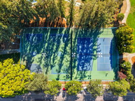 024_F8_AERIAL_213 Clarence Ave