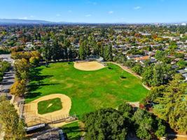 026_F8_AERIAL_213 Clarence Ave