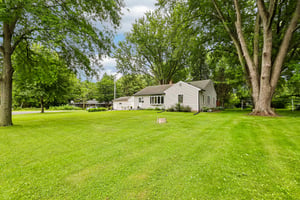 E Winnequah Rd-S0407-003.jpg