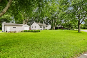 E Winnequah Rd-S0407-007.jpg