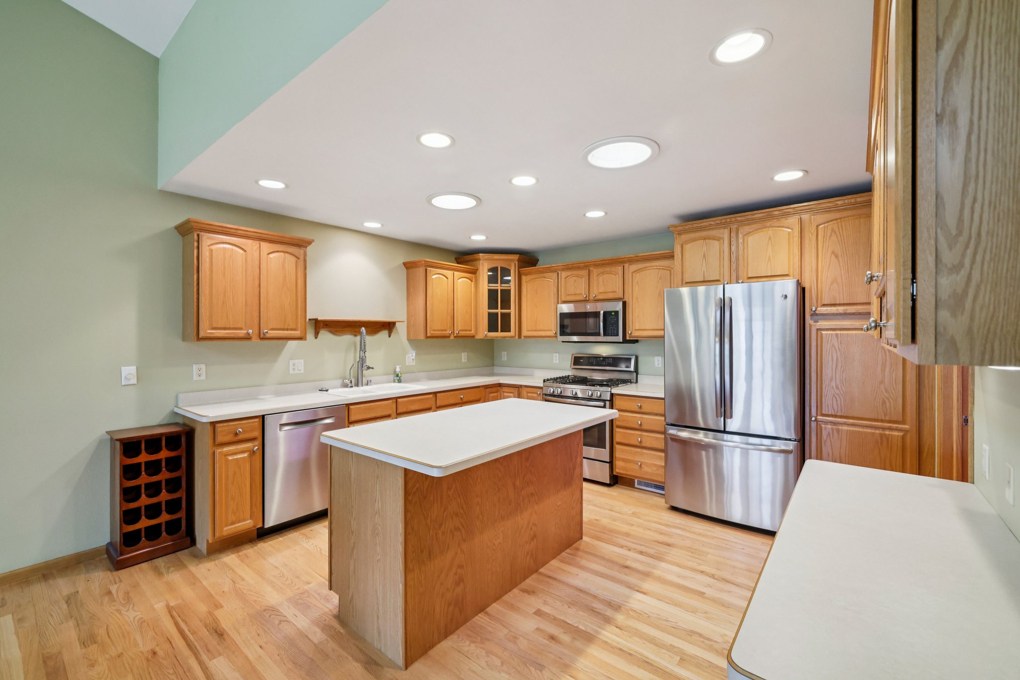 Fairview Cir 50-S2511-018.jpg