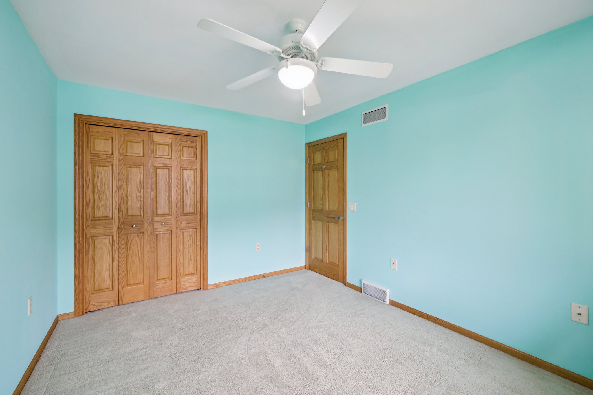 Fairview Cir 50-S2511-026.jpg