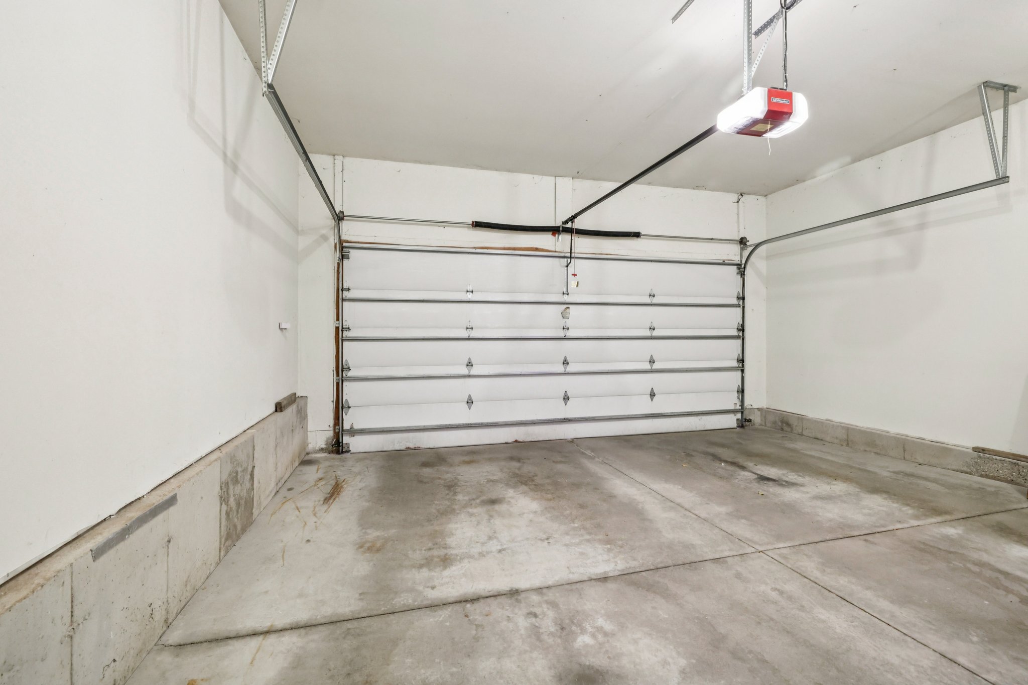 Fairview Cir 50-S2511-036.jpg