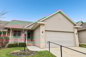 Fairview Cir 50-S2511-003.jpg