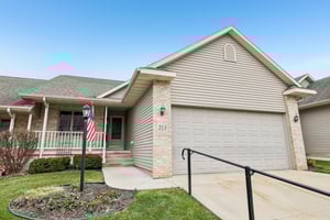 Fairview Cir 50-S2511-006.jpg