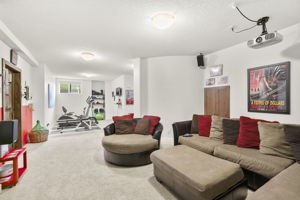  Photo 49