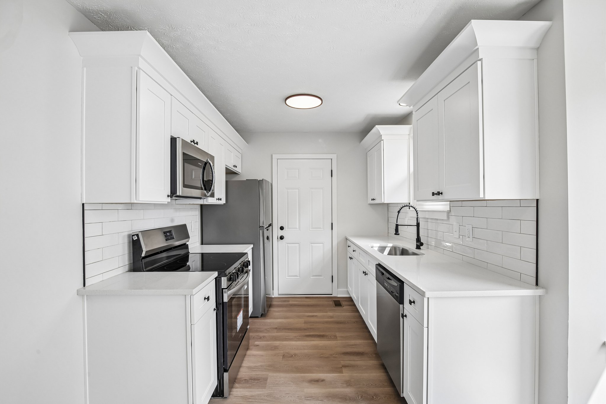 213 Maple St-S1009-019.jpg