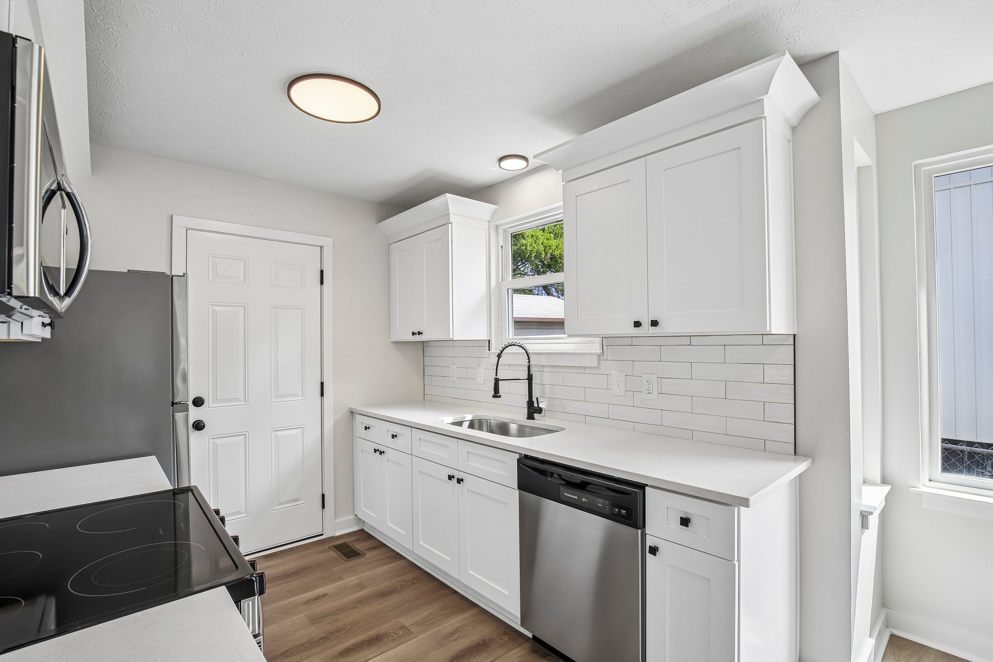 213 Maple St-S1009-020.jpg