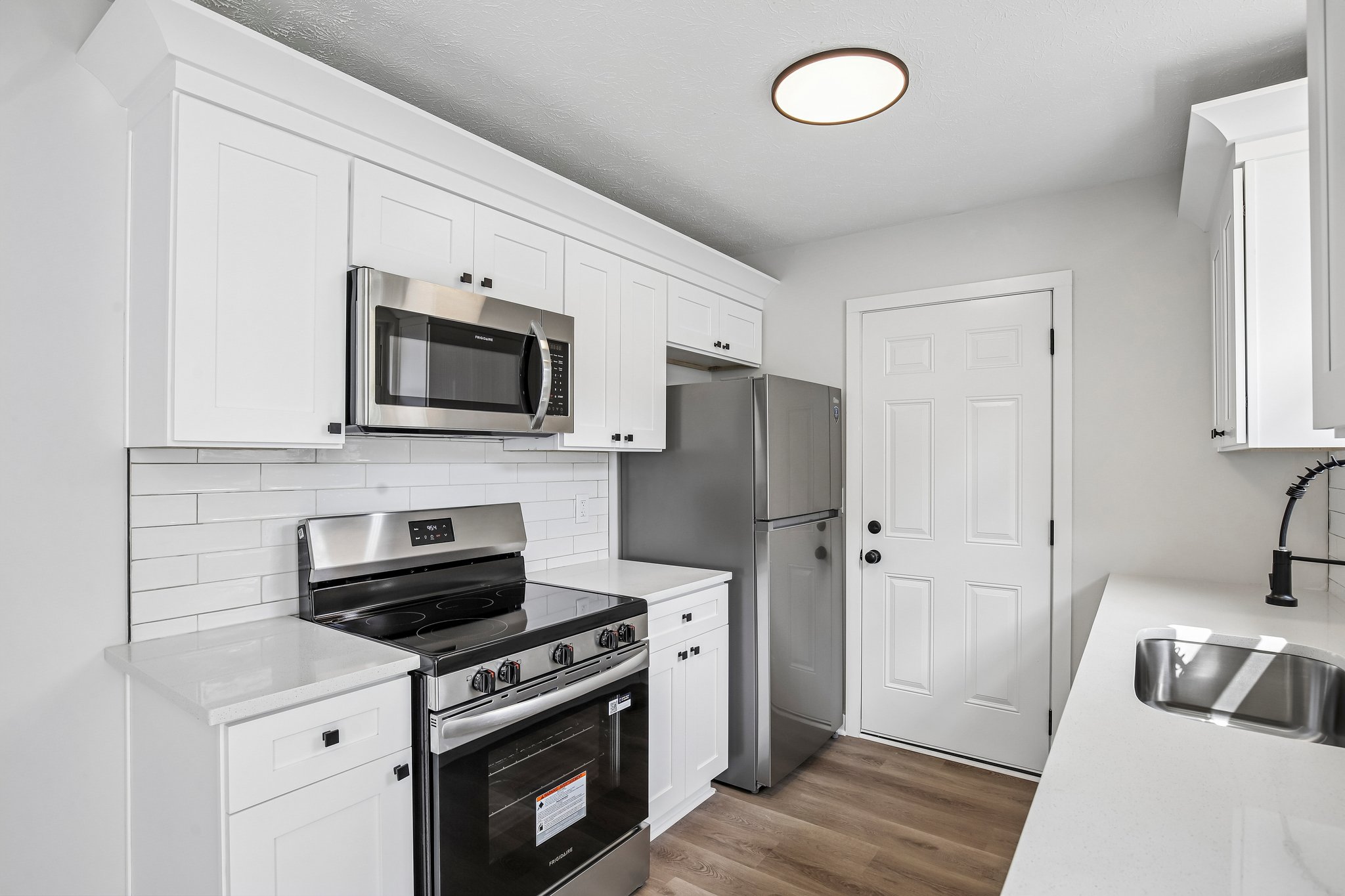 213 Maple St-S1009-021.jpg