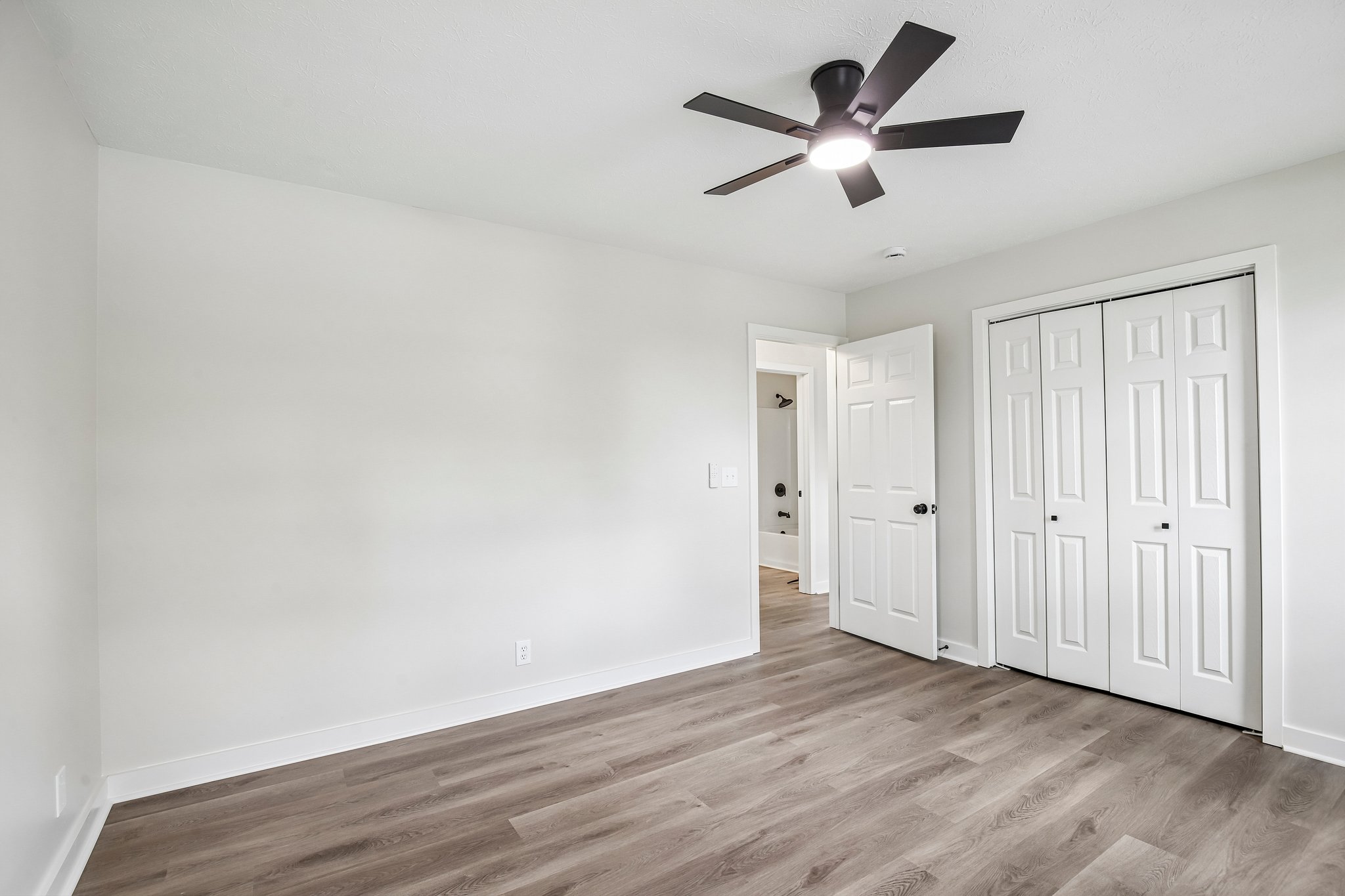 213 Maple St-S1009-026.jpg