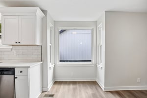 213 Maple St-S1009-017.jpg