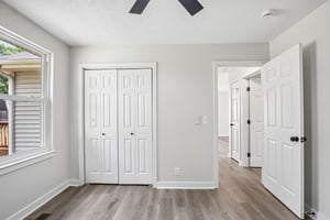 213 Maple St-S1009-031.jpg