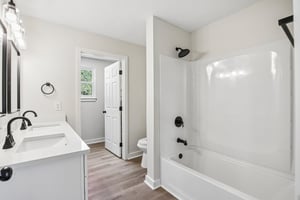 213 Maple St-S1009-032.jpg
