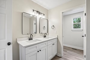 213 Maple St-S1009-033.jpg