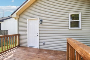 213 Maple St-S1009-037.jpg