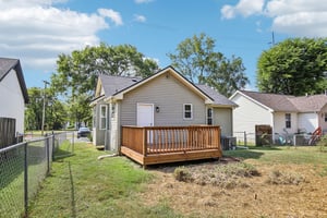 213 Maple St-S1009-041.jpg